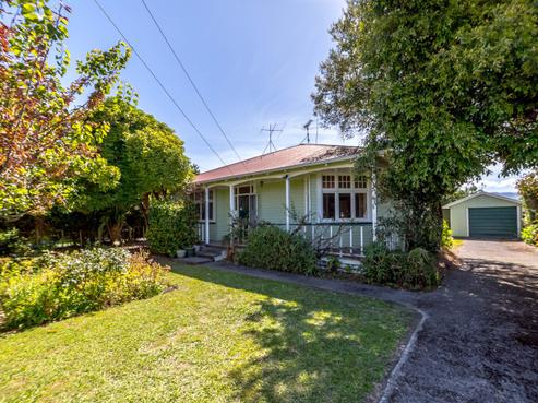 8 Garrison Street, Carterton