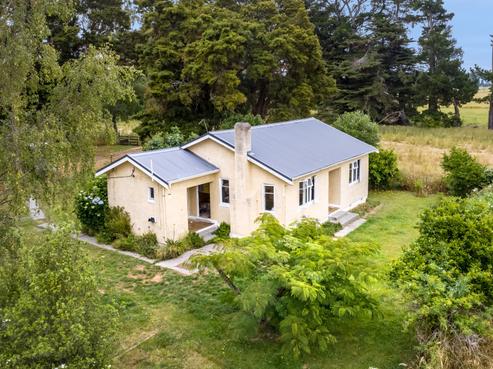 77 Taumata Island Road, Carterton