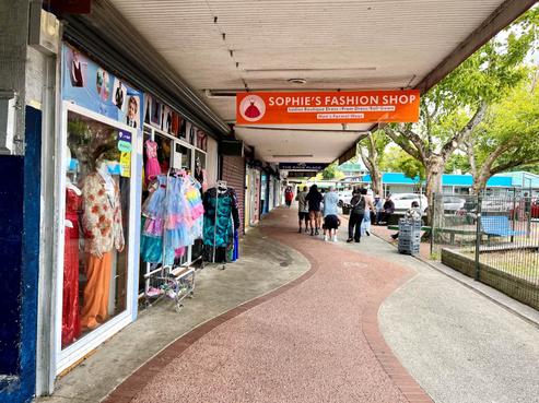 25 Fair Mall, Otara