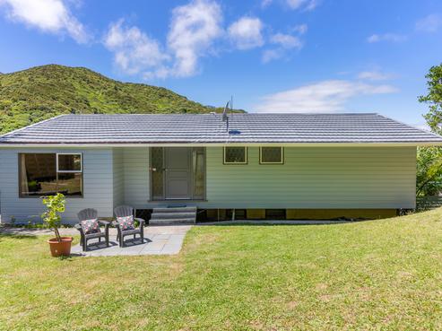 123 Awarua Street, Ngaio
