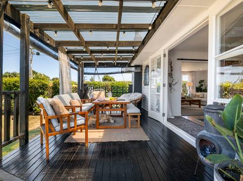 57 Longfellow Road, Opunake