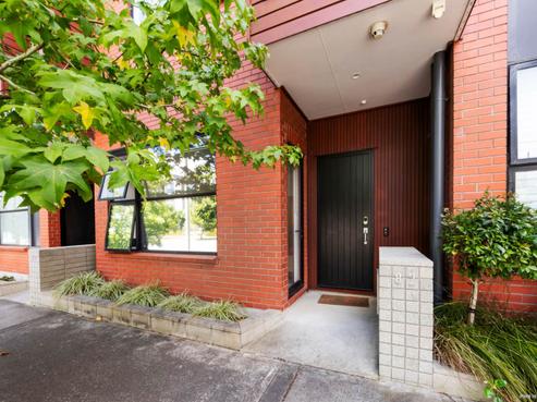 82 Hobsonville Point Road, Hobsonville
