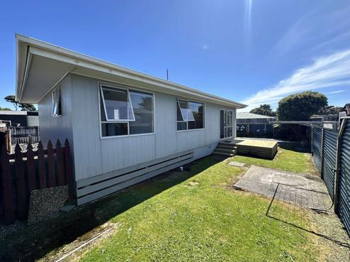 15 Richards Drive, Hokitika