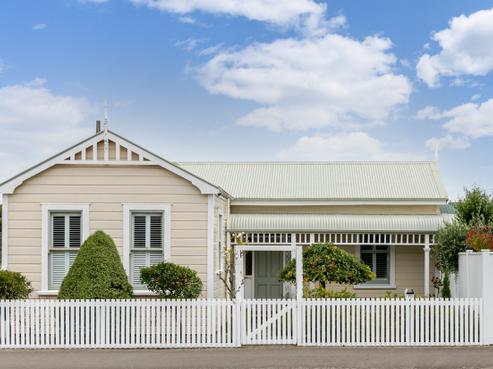 70 Jellicoe Street, Martinborough