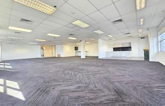 Eden Terrace - 335sqm office with great parking