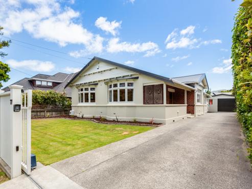 77 Totara Crescent, Woburn