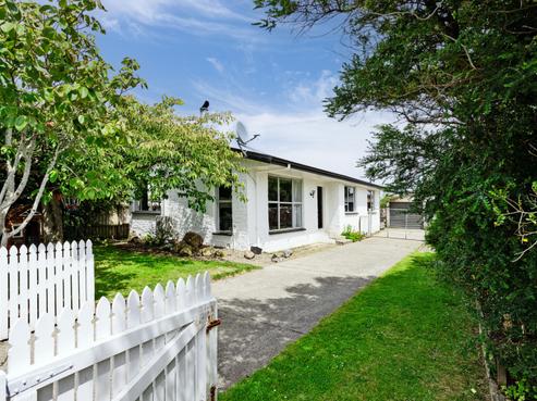 122 Cunningham Crescent, Grasmere