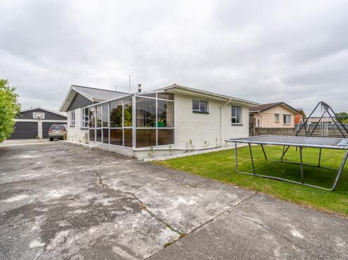67 Lauder Crescent, Heidelberg