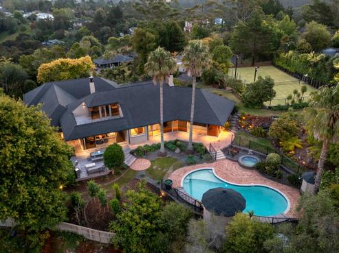 221 Gills Road, Albany Heights