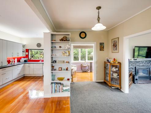 8 Thompson Road, Napier Hill