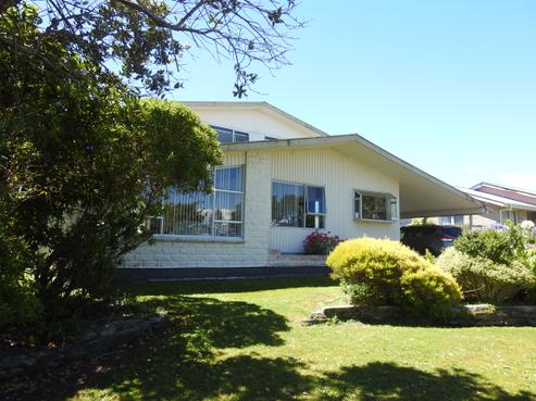 24 Whitcombe Terrace, Hokitika