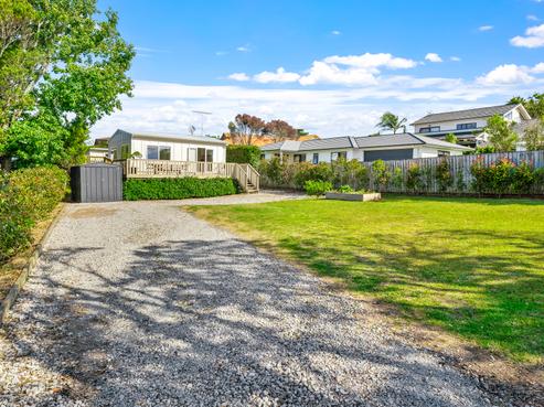 851 Whangaparaoa Road, Manly