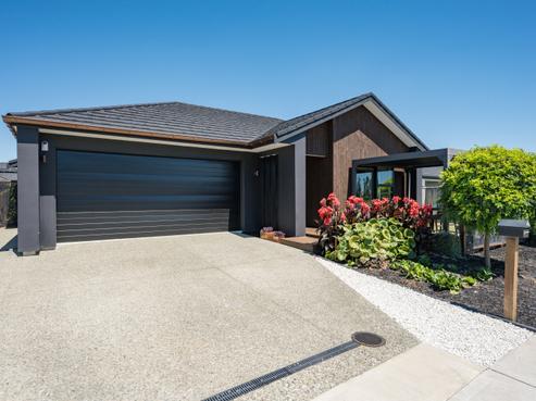 4 Oakdale Grove, Richmond