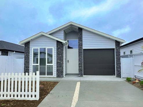 12 Hicks Road, Wainui