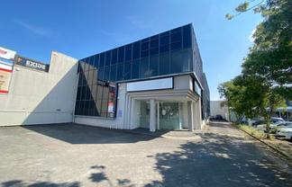 CBD fringe office at a competitive rate!