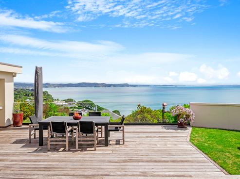 32 Vipond Road, Stanmore Bay