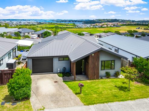 59 Barcliff Terrace, Gulf Harbour