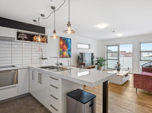 4/270 Onewa Road, Birkenhead