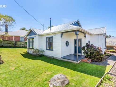 68 Rosebery Street, Belleknowes