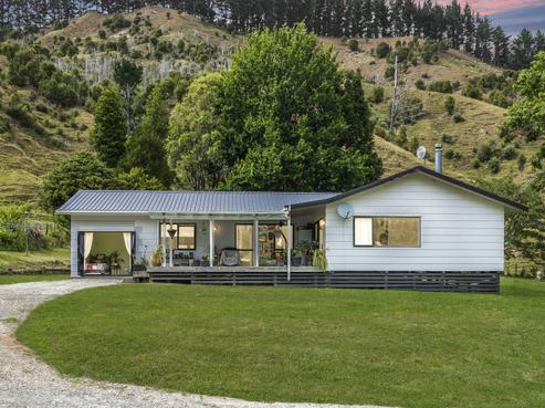 1572 Waimata Valley Road, Pouawa