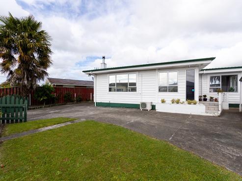 603 Elm Road, Akina