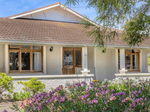 55 Peel Street, Westport