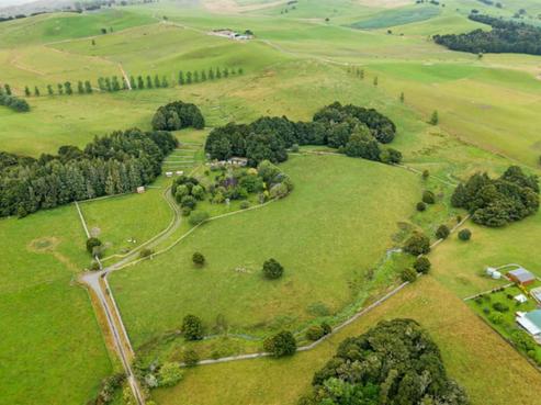 120 Springs Road, Poroti