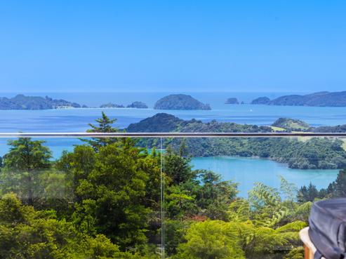 255 Paroa Bay Road, Russell