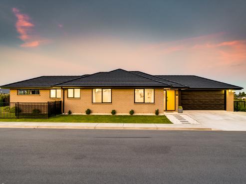 2 Godley Place, Woodend