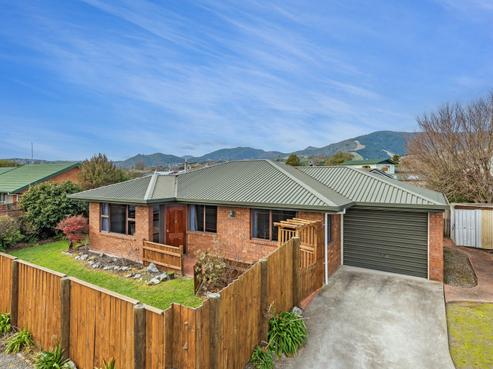 68 Aldinga Avenue, Stoke