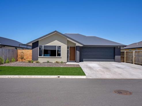 68 Quinn Crescent, Woodend