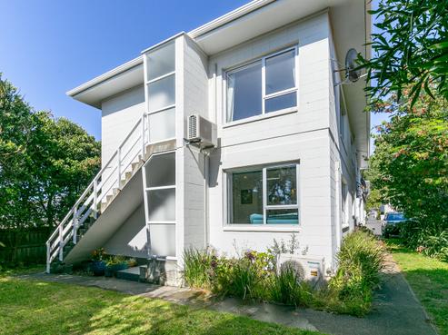 7/69 Freyberg Street, Lyall Bay