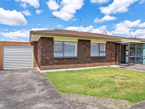 2/12 Duke Street, Papakura