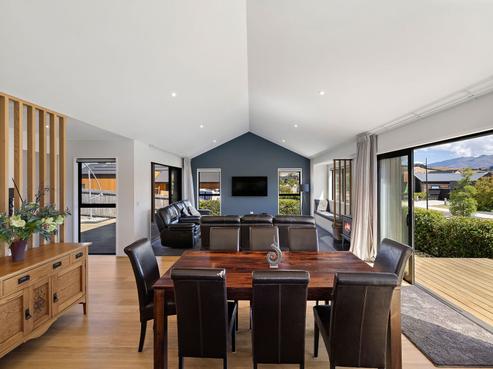12 Mount Nicholas Avenue, Wanaka