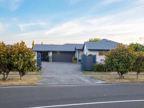 38 Farringdon Avenue, Rototuna North