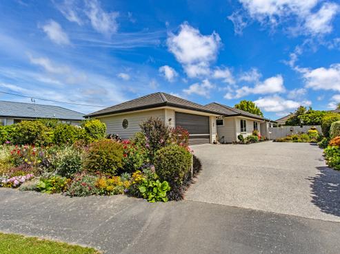 21 Bideford Place, Dallington
