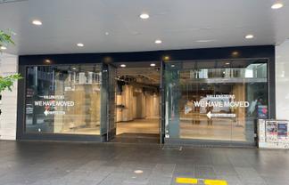 PROMINENT FRONTAGE ON QUEEN STREET
