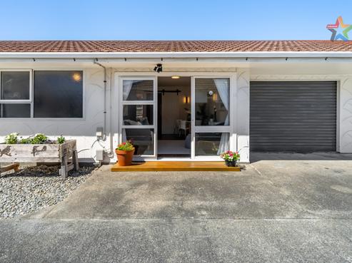 2/43 Leighton Avenue, Waiwhetu