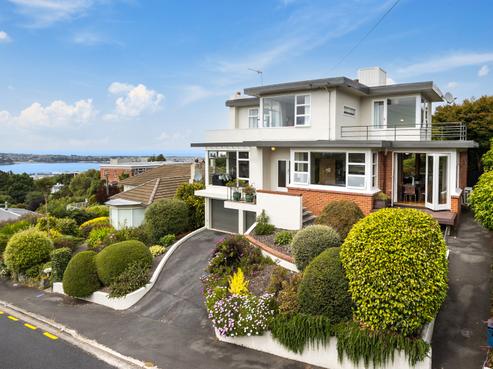 15 Merlin Street, Roslyn