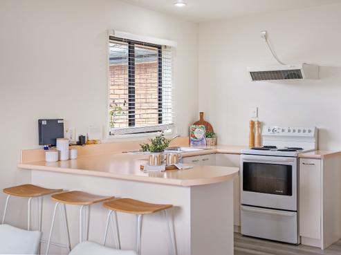 8 Seascape Gardens, Bromley