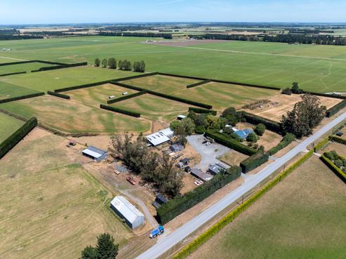 900 Essendon Road, Darfield
