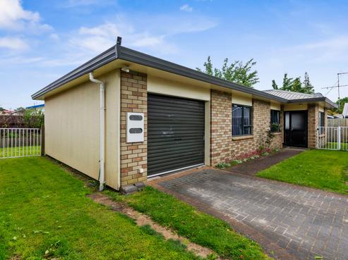 13C Ann Street, Victoria