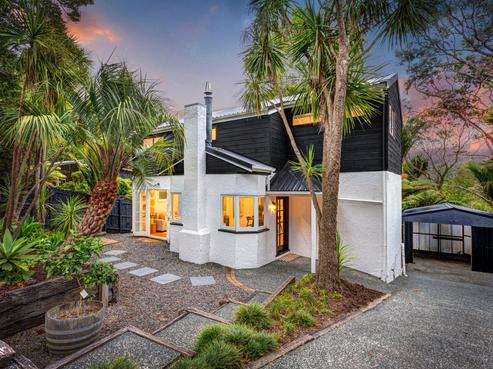 755 West Coast Road, Oratia