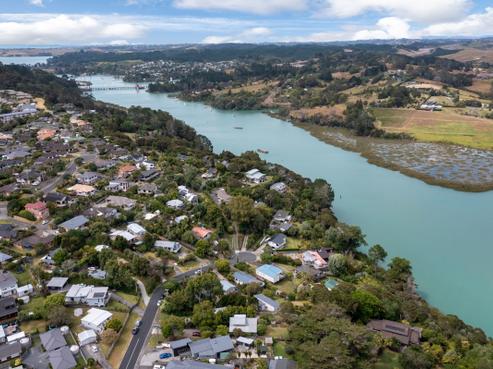 9 Poplar Road, Stanmore Bay