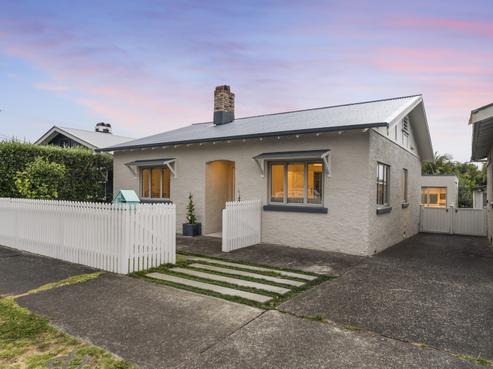 70 Old Mill Road, Westmere