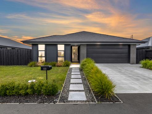 53 Selfe Crescent, Burwood