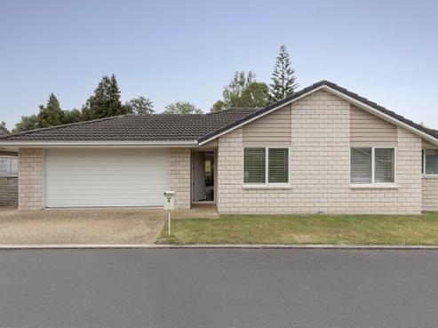 9 Barossa Way, Brookfield