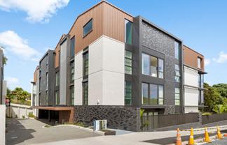 104/1 Purewa Road, Meadowbank