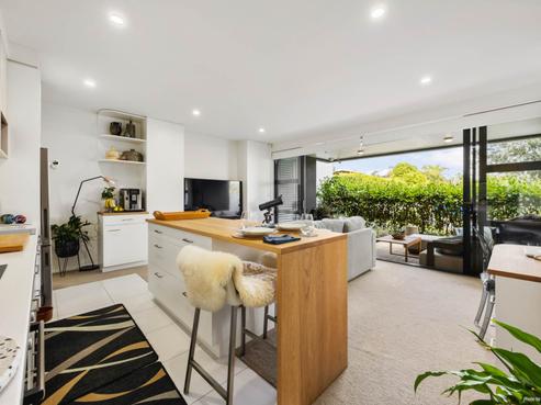 13A Botanical Drive, Silverdale