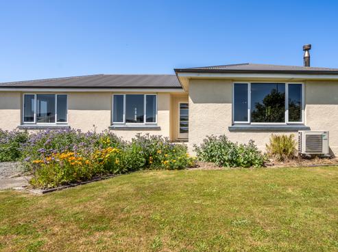 107 Dome Street, Newfield